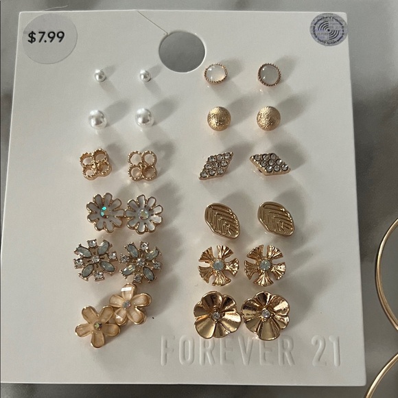 Forever 21 Gold and Silver Earring Collection and ring set size 6! #8 - Picture 5 of 8